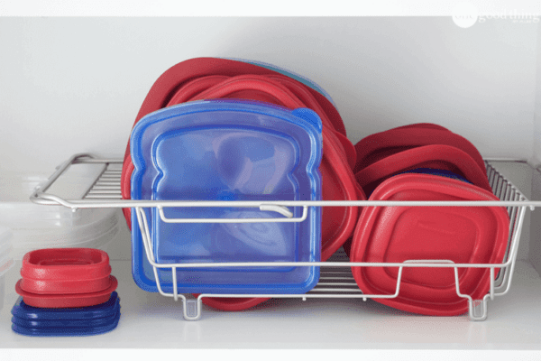 8 Easy Tips to Declutter Your Tupperware - Ducks In A Row ...