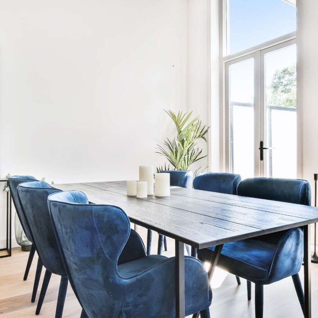 Dining table styling